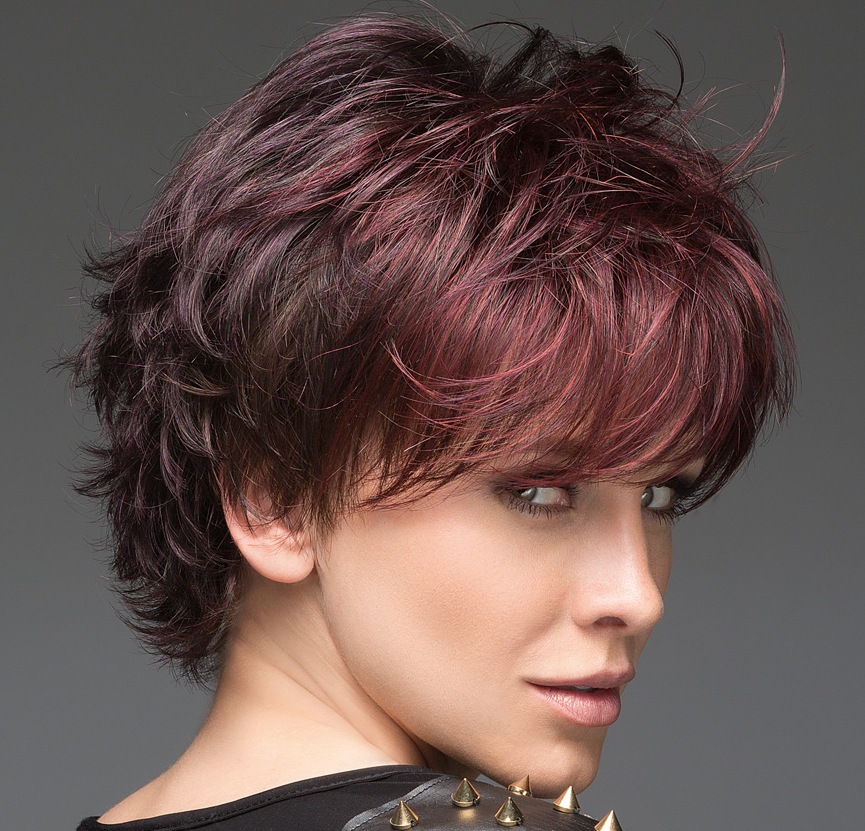 Женская стрижка волос - прическа Многослойная 2021