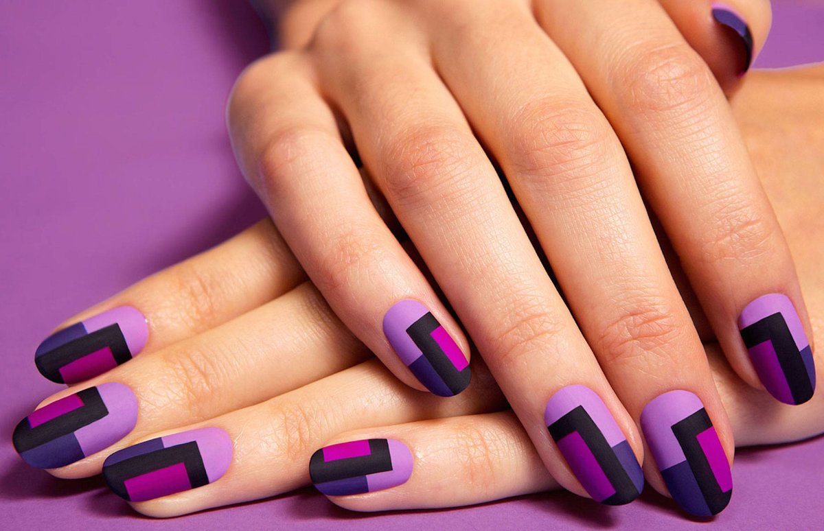 Женские зимние ногти, рисунки фиолетовые 2020