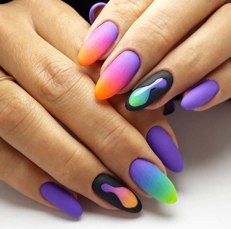 Омбре ногти, длинные с красивыми цветами 2022