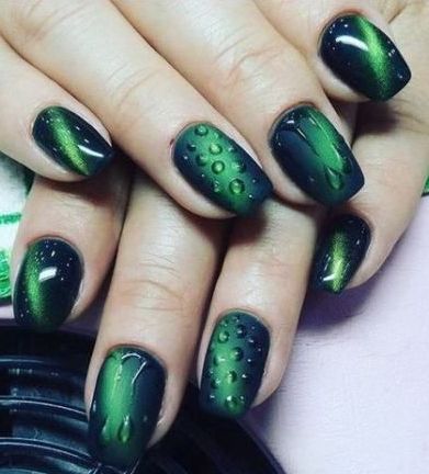 Зеленые ногти с черным цветом 2020