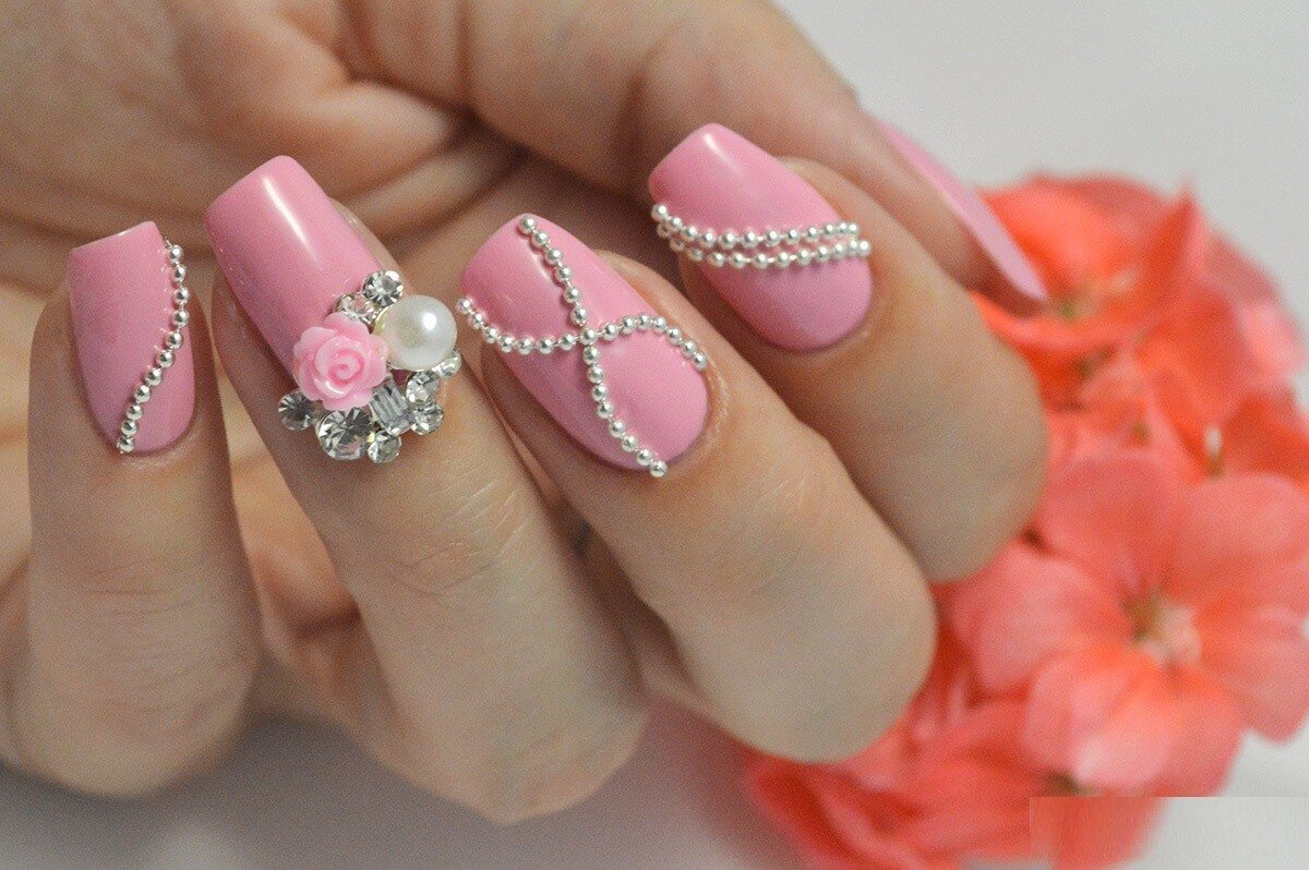 Дизайн розовых ногтей, модный и стильный 2024