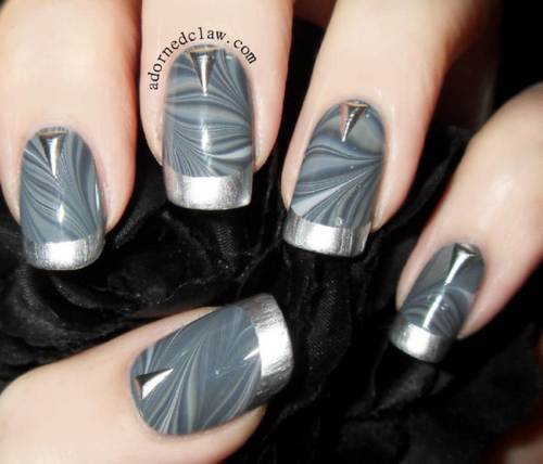 Элитный серый маникюр с красивыми ногтями 2022