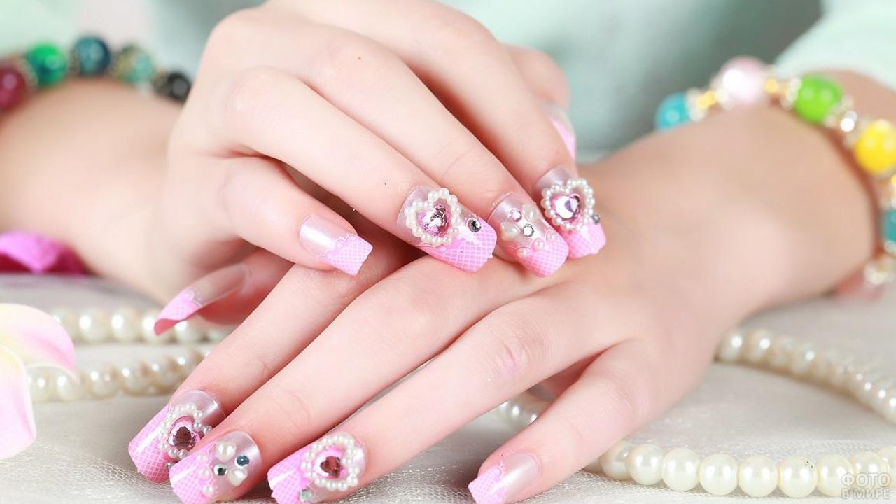 Розовый дизайн маникюра с розовыми цветами ногтей 2020